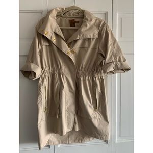 Short sleeve trench